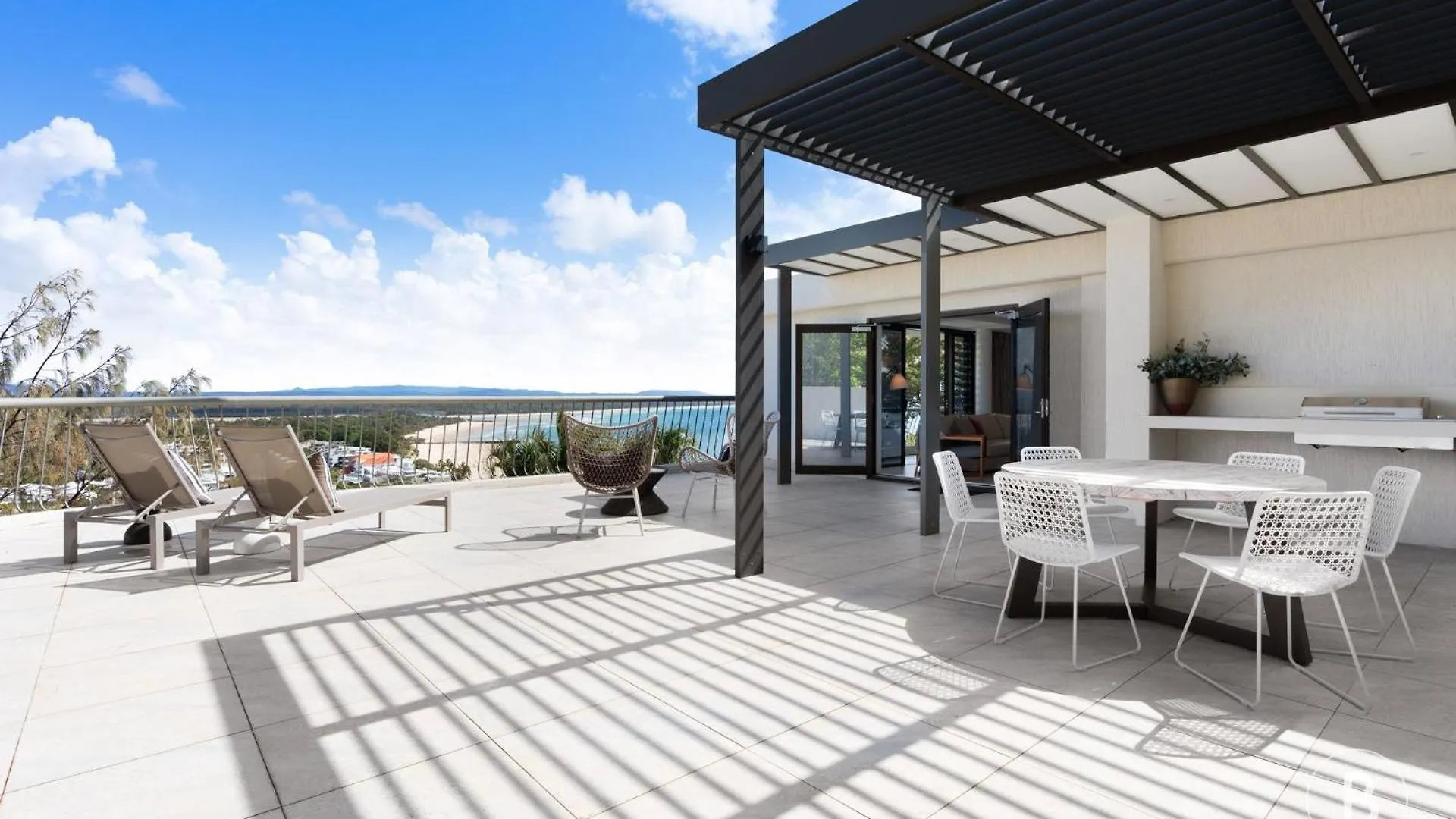 Mavis - Little Cove Daire Noosa Heads